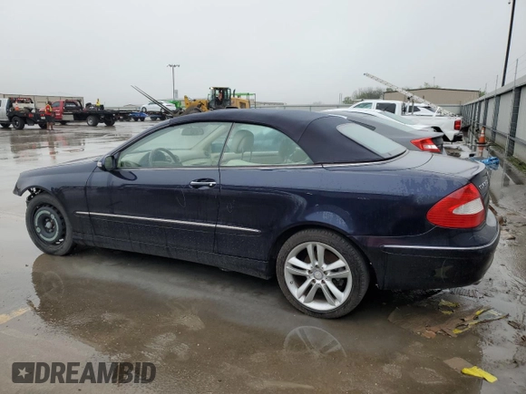 2009 Mercedes-Benz CLK 350 z VIN WDBTK56F69T103711, wystawiony jako Copart lot #49587035 z przebiegiem 48 244 mil mil oraz Szkoda całkowita • Salvage title. Historia ofert i sprzedaży dostępna na DreamBid. Obrazek 3.
