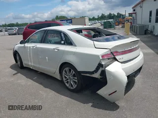 2013 Lincoln MKZ Hybrid with VIN 3LN6L2LU9DR822602, listed as a IAAI auction lot 39246114 with 1 mi miles. Bid and sale history available at carsss.com. Image 3.