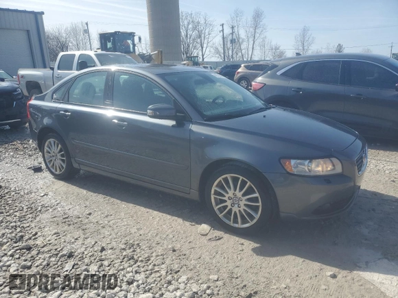 2009 Volvo S40 2.4L z VIN YV1MS382092446504, wystawiony jako Copart lot #48143545 z przebiegiem 207 060 mil mil oraz Czysty tytuł • Clean title. Historia ofert i sprzedaży dostępna na DreamBid. Obrazek 4.