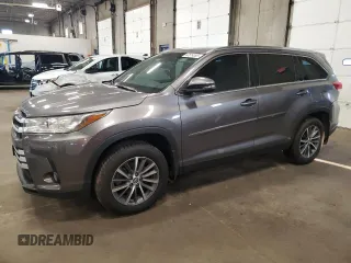 2019 Toyota Highlander SE with VIN 5TDJZRFH0KS598991, listed as a Copart auction lot 62814595 with 87,724 mi miles and Salvage title. Bid and sale history available at DreamBid. Image 1.