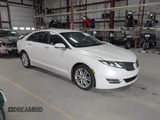 2016 Lincoln MKZ with VIN 3LN6L2G9XGR600497, listed as a IAAI auction lot 41996468 with 201,148 mi miles. Bid and sale history available at carsss.com. Image 1.