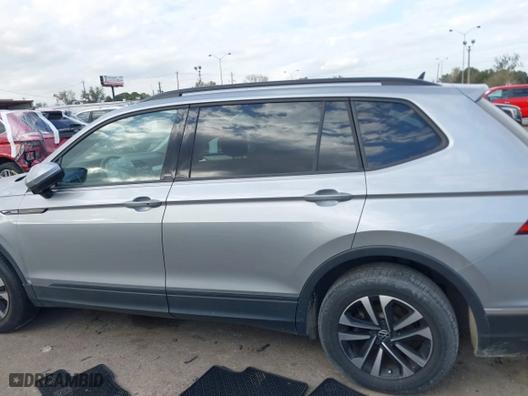 2022 Volkswagen Tiguan S with VIN 3VV1B7AX0NM085379, listed as a IAAI auction lot 41145453 with 35,513 mi miles. Bid and sale history available at carsss.com. Image 14.