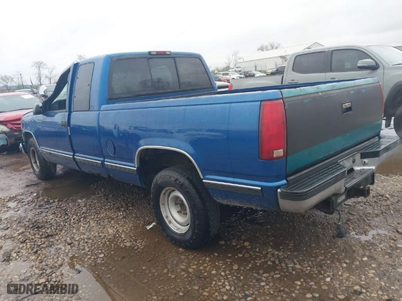1997 Chevrolet C/K 1500 with VIN 1GCEC19R7VE138617, listed as a IAAI auction lot 41962379 with 207,486 mi miles. Bid and sale history available at carsss.com. Image 3.