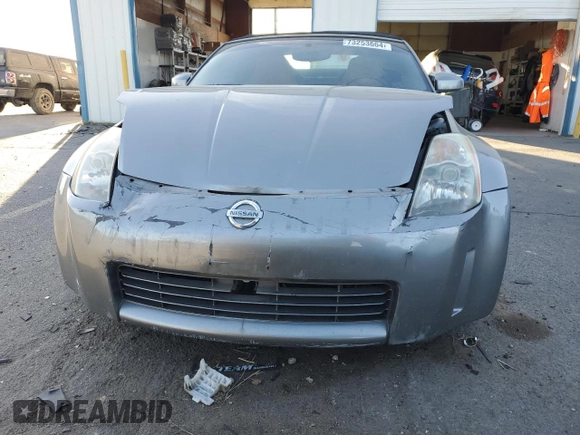 2005 Nissan 350Z Touring z VIN JN1AZ36A15M756659, wystawiony jako Copart lot #75458384 z przebiegiem 101 489 mil mil oraz Szkoda całkowita • Salvage title. Historia ofert i sprzedaży dostępna na DreamBid. Obrazek 5.