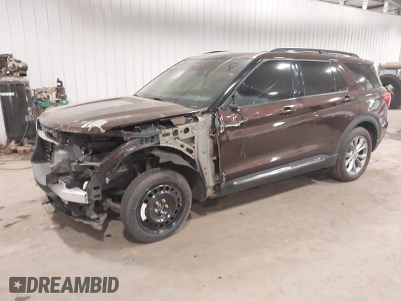 2020 Ford Explorer XLT with VIN 1FMSK8DHXLGA27909, listed as a IAAI auction lot 40822423 with 90,458 mi miles. Bid and sale history available at carsss.com. Image 2.
