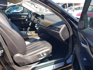 2019 BMW 7 Series 740i с VIN WBA7E2C50KB216826, выставлен на аукционе IAAI как лот 39659011 с пробегом Не указан миль и . История ставок и продаж доступна на DreamBid. Изображение 5.