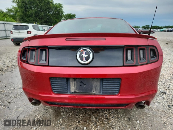 2013 Ford Mustang V6 с VIN 1ZVBP8AM2D5267439, выставлен на аукционе Copart как лот 61307575 с пробегом 109 401 миль миль и Списание • Salvage title. История ставок и продаж доступна на DreamBid. Изображение 6.
