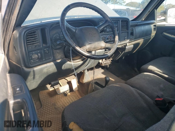 2000 Chevrolet Silverado 1500 with VIN 1GCEK14T2YE307758, listed as a Copart auction lot 76080254 with 296,205 mi miles and Salvage Title. Bid and sale history available at carsss.com. Image 8.