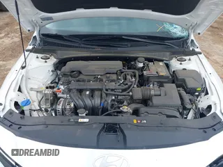2024 Hyundai Elantra Limited with VIN KMHLP4DG5RU827792, listed as a IAAI auction lot 42179911 with 18,632 mi miles and . Bid and sale history available at DreamBid. Image 10.