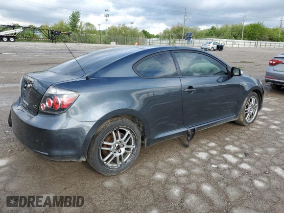 2009 Scion tC z VIN JTKDE167290296111, wystawiony jako Copart lot #55486315 z przebiegiem Nie podano mil oraz Szkoda całkowita • Salvage title. Historia ofert i sprzedaży dostępna na DreamBid. Obrazek 3.