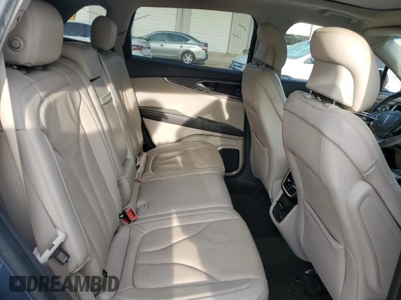 2019 Lincoln Nautilus Reserve z VIN 2LMPJ6L96KBL18117, wystawiony jako Copart lot #53121415 z przebiegiem 63 454 mil mil oraz Szkoda całkowita • Salvage title. Historia ofert i sprzedaży dostępna na DreamBid. Obrazek 10.