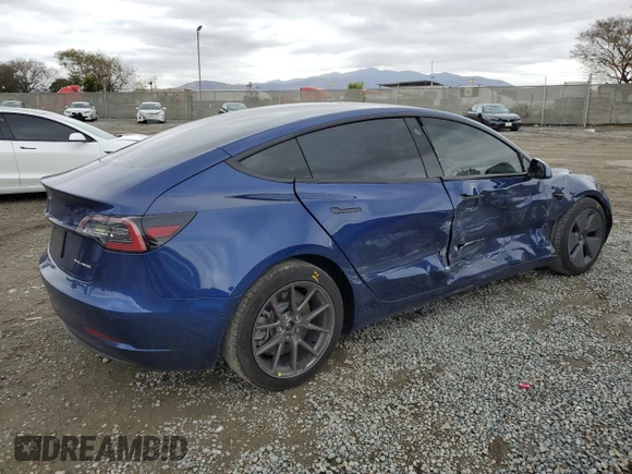 2021 Tesla Model 3 Long Range z VIN 5YJ3E1EB4MF876849, wystawiony jako Copart lot #48927385 z przebiegiem 32 163 mil mil oraz Szkoda całkowita • Salvage title. Historia ofert i sprzedaży dostępna na DreamBid. Obrazek 3.