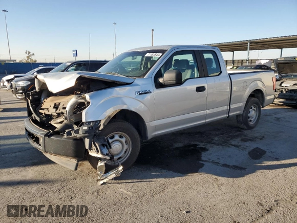 2017 Ford F-150 XL with VIN 1FTEX1C82HKD03287, listed as a Copart auction lot 77462644 with 157,064 mi miles and Salvage Title. Bid and sale history available at carsss.com. Image 1.