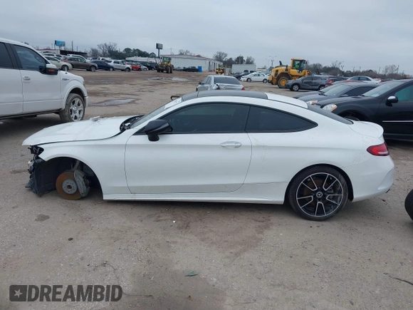 2022 Mercedes-Benz C 300 with VIN W1KWJ8DB5NG115893, listed as a IAAI auction lot 41590272 with 15,562 mi miles and . Bid and sale history available at DreamBid. Image 15.