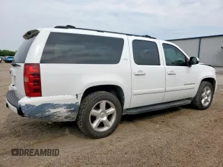 2007 Chevrolet Suburban LTZ with VIN 3GNFC16J07G153658, listed as a Copart auction lot 58020255 with 319,762 mi miles and Salvage title. Bid and sale history available at DreamBid. Image 3.
