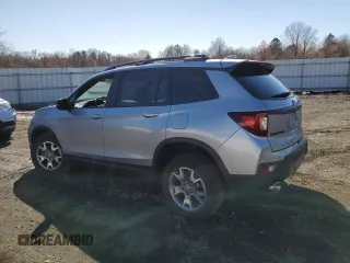 2022 Honda Passport TrailSport z VIN 5FNYF8H61NB026883, wystawiony jako Copart lot #49298085 z przebiegiem 18 600 mil mil oraz Szkoda całkowita • Salvage title. Historia ofert i sprzedaży dostępna na DreamBid. Obrazek 2.