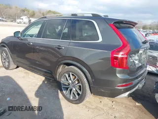 2018 Volvo XC90 Momentum with VIN YV4102PK4J1348626, listed as a IAAI auction lot 41478726 with 141,694 mi miles. Bid and sale history available at carsss.com. Image 3.