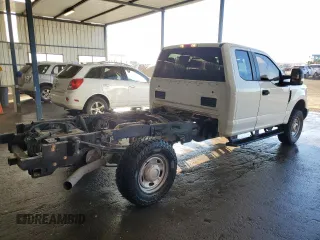 2018 Ford F-250 XL with VIN 1FD7X2B67JED02019, listed as a Copart auction lot 87921615 with 169,759 mi miles and Clean title. Bid and sale history available at DreamBid. Image 3.