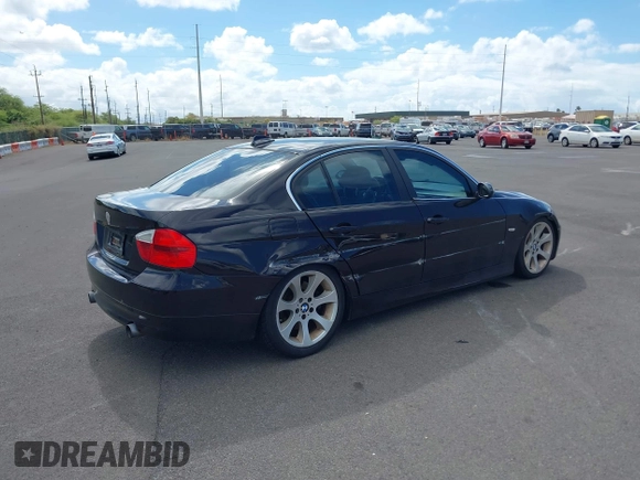 2007 BMW 3 Series 335i with VIN WBAVB73517PA88476, listed as a IAAI auction lot 42300906 with 133,341 mi miles and . Bid and sale history available at DreamBid. Image 4.