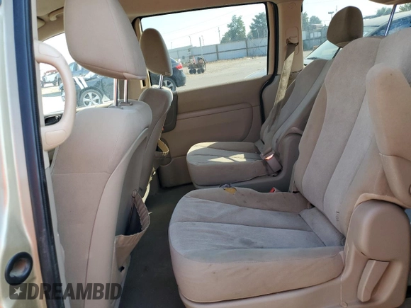 2011 Kia Sedona LX with VIN KNDMG4C71B6393083, listed as a Copart auction lot 63269004 with 136,601 mi miles and Salvage Title. Bid and sale history available at carsss.com. Image 11.