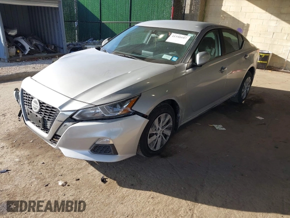 2019 Nissan Altima 2.5 S with VIN 1N4BL4BW5KC212554, listed as a IAAI auction lot 41340107 with 87,165 mi miles. Bid and sale history available at carsss.com. Image 17.