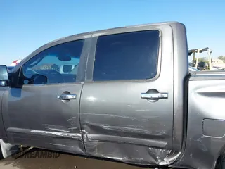 2004 Nissan Titan LE with VIN 1N6AA07A14N541998, listed as a IAAI auction lot 42304039 with 189,533 mi miles and . Bid and sale history available at DreamBid. Image 14.