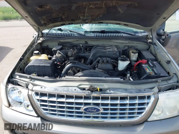 2005 Ford Explorer XLT z VIN 1FMZU73E45UA30741, wystawiony jako IAAI lot #42489994 z przebiegiem Nie podano mil oraz . Historia ofert i sprzedaży dostępna na DreamBid. Obrazek 10.