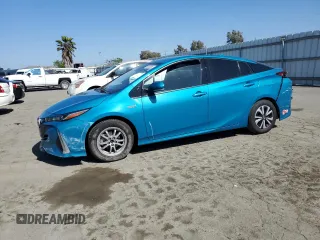 2017 Toyota Prius Plus with VIN JTDKARFP9H3043924, listed as a Copart auction lot 55086395 with 52,364 mi miles and Salvage title. Bid and sale history available at DreamBid. Image 1.