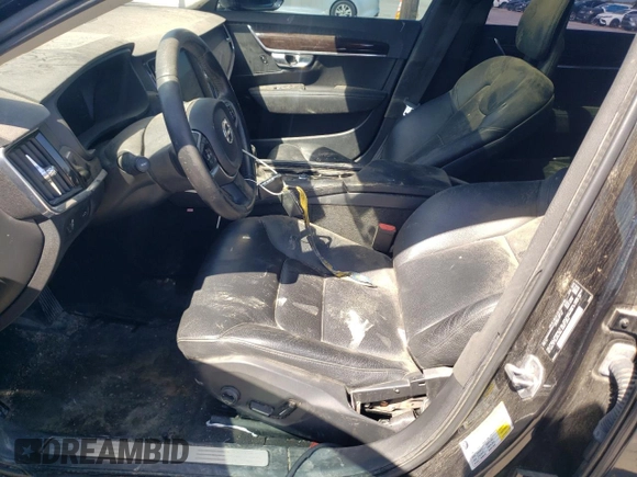2018 Volvo S90 Momentum with VIN LVY102AK0JP050446, listed as a Copart auction lot 70877574 with 125,872 mi miles and Clean Title. Bid and sale history available at carsss.com. Image 7.