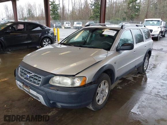 2006 Volvo XC70 with VIN YV4SZ592X61210458, listed as a IAAI auction lot 41663456 with 179,475 mi miles. Bid and sale history available at carsss.com. Image 17.