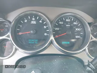 2009 Chevrolet Silverado 1500 LT with VIN 2GCEC230891100059, listed as a IAAI auction lot 40205156 with 96,546 mi miles. Bid and sale history available at carsss.com. Image 7.