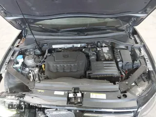 2024 Volkswagen Tiguan SE z VIN 3VVMB7AX5RM057189, wystawiony jako IAAI lot #42435936 z przebiegiem 11 189 mil mil oraz . Historia ofert i sprzedaży dostępna na DreamBid. Obrazek 10.