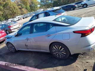 2023 Nissan Altima 2.5 SV with VIN 1N4BL4DV7PN380602, listed as a IAAI auction lot 40834954 with 20,851 mi miles. Bid and sale history available at carsss.com. Image 14.