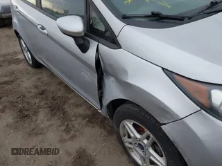 2018 Ford Fiesta SE with VIN 3FADP4EJ9JM127985, listed as a IAAI auction lot 41726193 with 999,999 mi miles. Bid and sale history available at carsss.com. Image 6.
