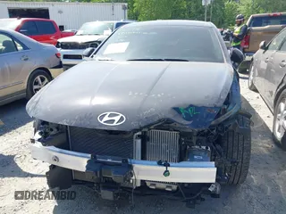 2025 Hyundai Sonata N Line z VIN KMHL54JC0SA430778, wystawiony jako IAAI lot #42082731 z przebiegiem 6 769 mil mil oraz . Historia ofert i sprzedaży dostępna na DreamBid. Obrazek 12.
