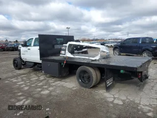 2023 Chevrolet Silverado 1500 with VIN 1HTKHPVM3PH723040, listed as a Copart auction lot 43317695 with 2,944 mi miles and Salvage Title. Bid and sale history available at DreamBid. Image 2.
