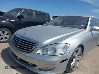2008 Mercedes-Benz S 550 with VIN WDDNG71XX8A237550, listed as a IAAI auction lot 41682697 with 125,301 mi miles and . Bid and sale history available at DreamBid. Image 6.