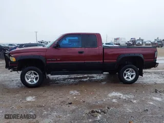 2001 Dodge Ram 1500 with VIN 3B7HF13Z21G199308, listed as a IAAI auction lot 40930662 with 217,150 mi miles. Bid and sale history available at carsss.com. Image 15.
