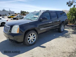 2011 GMC Yukon XL Denali z VIN 1GKS2MEF9BR321013, wystawiony jako Copart lot #57113565 z przebiegiem 178 497 mil mil oraz Tytuł czysty. Historia ofert i sprzedaży dostępna na DreamBid. Obrazek 1.