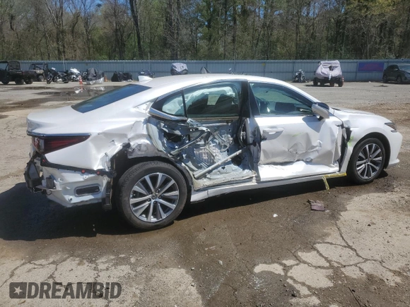 2021 Lexus ES with VIN 58ADZ1B19MU088990, listed as a Copart auction lot 49894955 with 62,016 mi miles and Salvage Title. Bid and sale history available at carsss.com. Image 3.