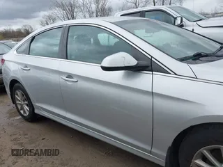 2018 Hyundai Sonata SE with VIN 5NPE24AF8JH682138, listed as a IAAI auction lot 42024533 with 69,462 mi miles and . Bid and sale history available at carsss.com. Image 12.
