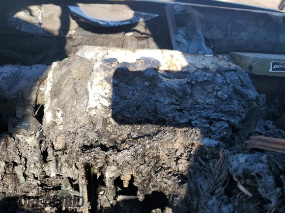 2005 Ford Excursion Special Serv z VIN 1FMSU41P15EC25081, wystawiony jako Copart lot #76703614 z przebiegiem Nie podano mil oraz Nie do naprawy • Non repairable. Historia ofert i sprzedaży dostępna na DreamBid. Obrazek 9.