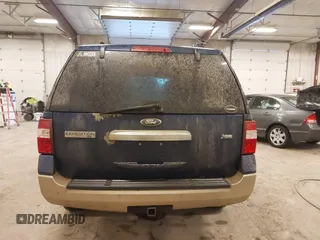 2012 Ford Expedition XLT с VIN 1FMJU1J52CEF06120, выставлен на аукционе IAAI как лот 41099288 с пробегом 214 026 миль миль и . История ставок и продаж доступна на DreamBid. Изображение 16.