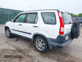 2006 Honda CR-V LX with VIN JHLRD78546C038040, listed as a IAAI auction lot 42196762 with 339,498 mi miles and . Bid and sale history available at carsss.com. Image 3.