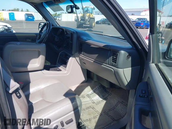 2003 Chevrolet Suburban LT with VIN 1GNFK16Z83J194671, listed as a IAAI auction lot 42218361 with 190,492 mi miles and . Bid and sale history available at DreamBid. Image 5.