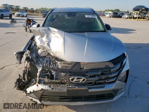 2025 Hyundai Tucson SEL with VIN 5NMJBCDE2SH453013, listed as a Copart auction lot 52710235 with 4,447 mi miles and Salvage Title. Bid and sale history available at carsss.com. Image 5.