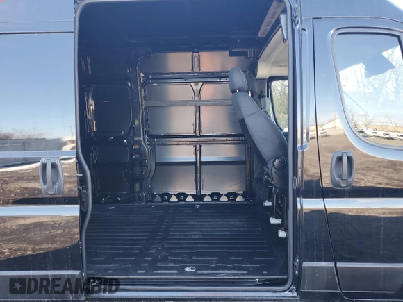 2023 Ram ProMaster Cargo with VIN 3C6MRVHG5PE516885, listed as a Copart auction lot 43197775 with 25,918 mi miles and Clean Title. Bid and sale history available at carsss.com. Image 11.