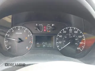 2017 Nissan Sentra SR z VIN 3N1AB7AP9HY232457, wystawiony jako IAAI lot #42120556 z przebiegiem 37 751 mil mil oraz . Historia ofert i sprzedaży dostępna na DreamBid. Obrazek 7.