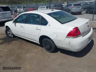 2008 Chevrolet Impala LT with VIN 2G1WT58K681198208, listed as a IAAI auction lot 42043517 with 162,830 mi miles. Bid and sale history available at carsss.com. Image 3.