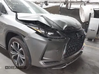 2022 Lexus RX 350 z VIN 2T2HZMDA9NC366292, wystawiony jako IAAI lot #42381449 z przebiegiem 26 717 mil mil oraz . Historia ofert i sprzedaży dostępna na DreamBid. Obrazek 6.